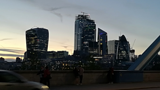 Quartier financier City de Londres vu du Tower bridge